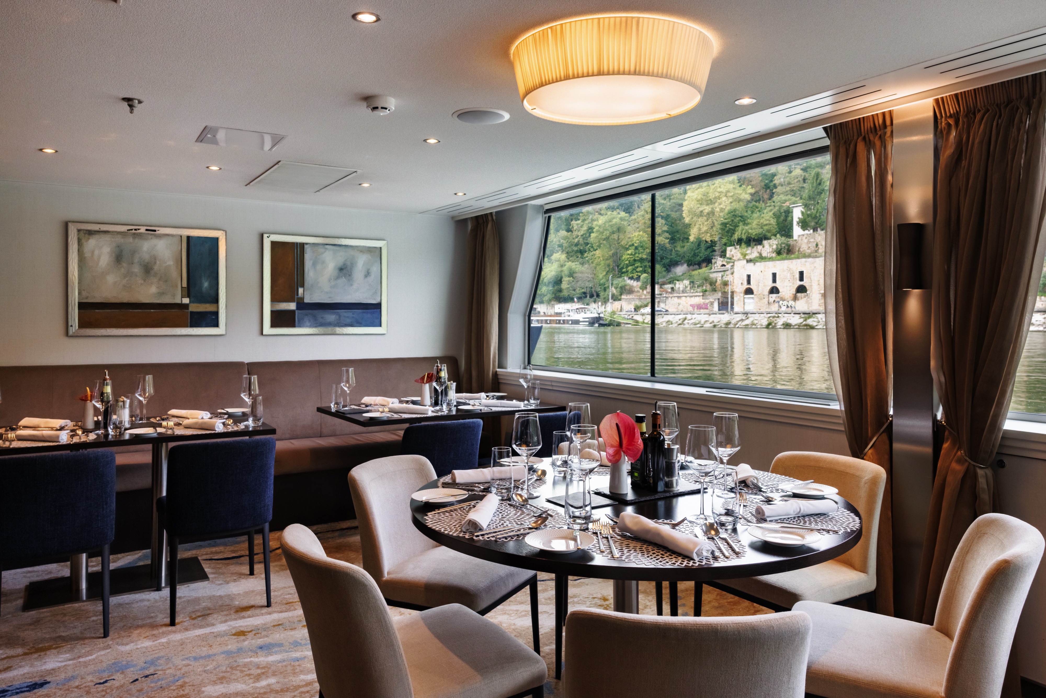 Avalon Poetry II - Panorama Dining Room